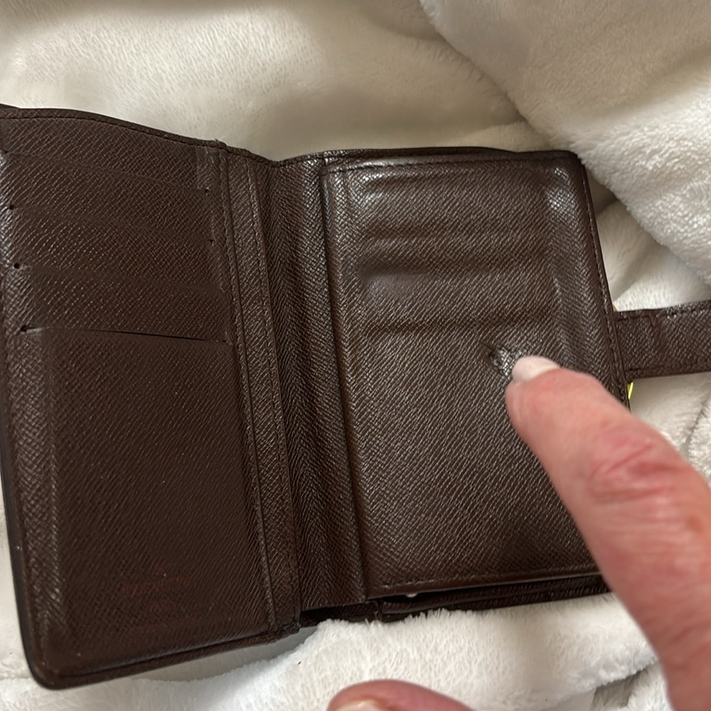 Louis Vuitton Brown and Tan Checkered Wallet - Picture 9 of 11